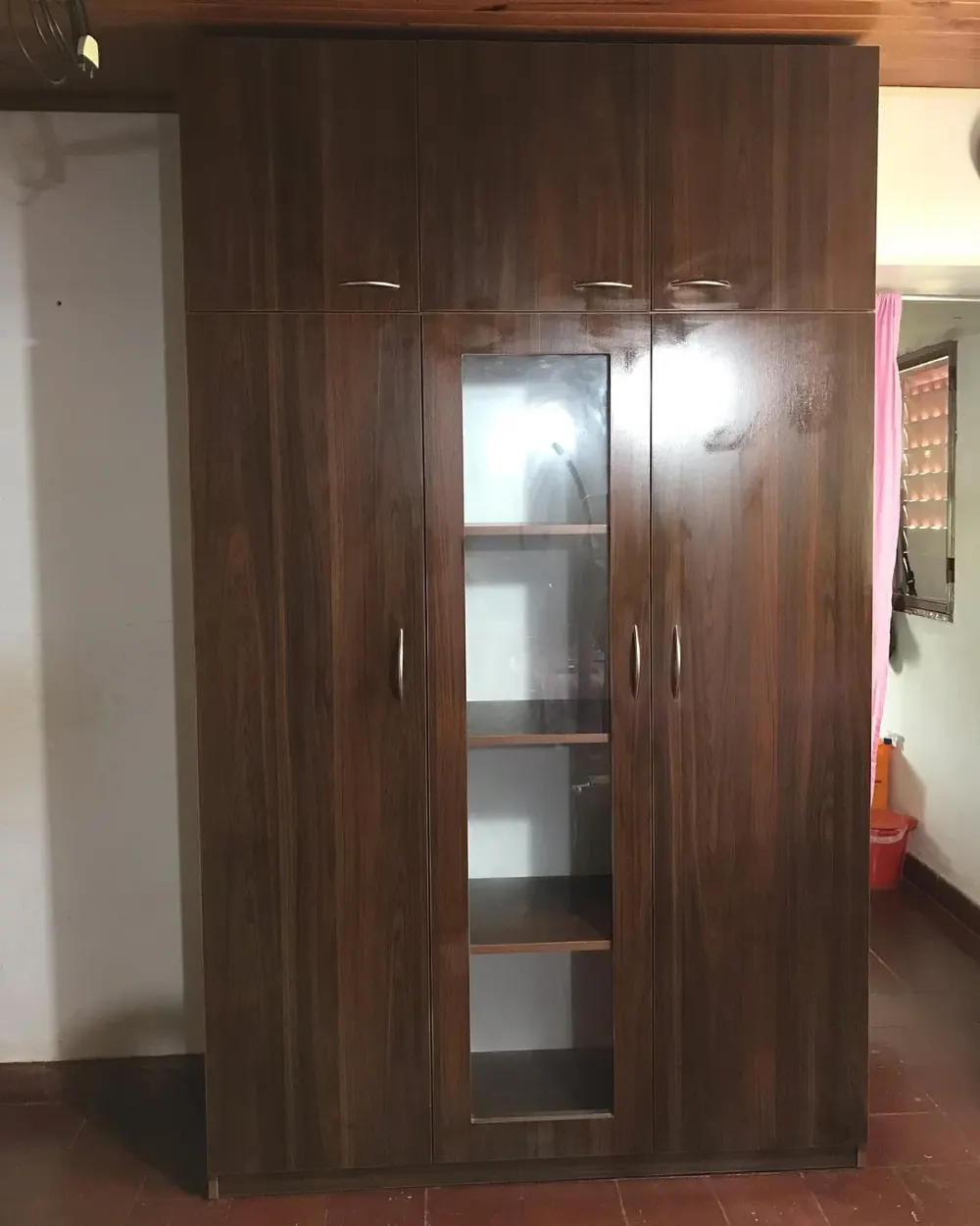 Placard con Vidrio Central